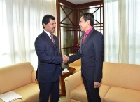 Secretary General of Ministry of Foreign Affairs Meets Singapore's Minister of State for Defense, Foreign Affairs