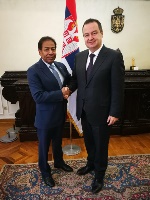 النائب الأول لرئيس الوزراء وزير الخارجية الصربي يجتمع مع سفير قطر 