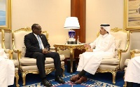 نائب رئيس مجلس الوزراء وزير الخارجية يجتمع مع عدد من الوزراء المشاركين في منتدى الدوحة