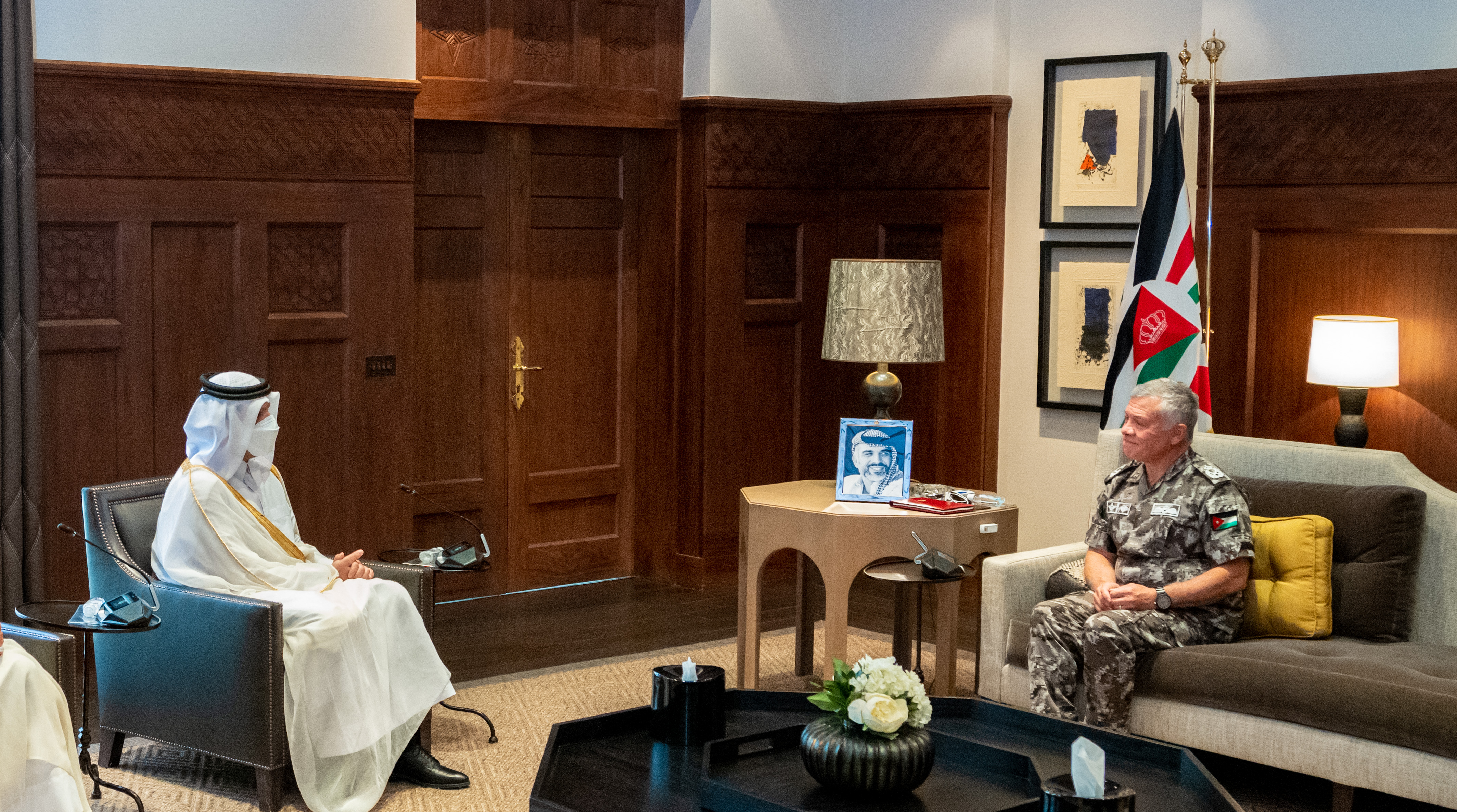 King of Jordan Meets Deputy Prime Minister and Minister of Foreign Affairs