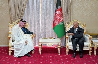 الرئيس الأفغاني يستقبل وزير الدولة للشؤون الخارجية