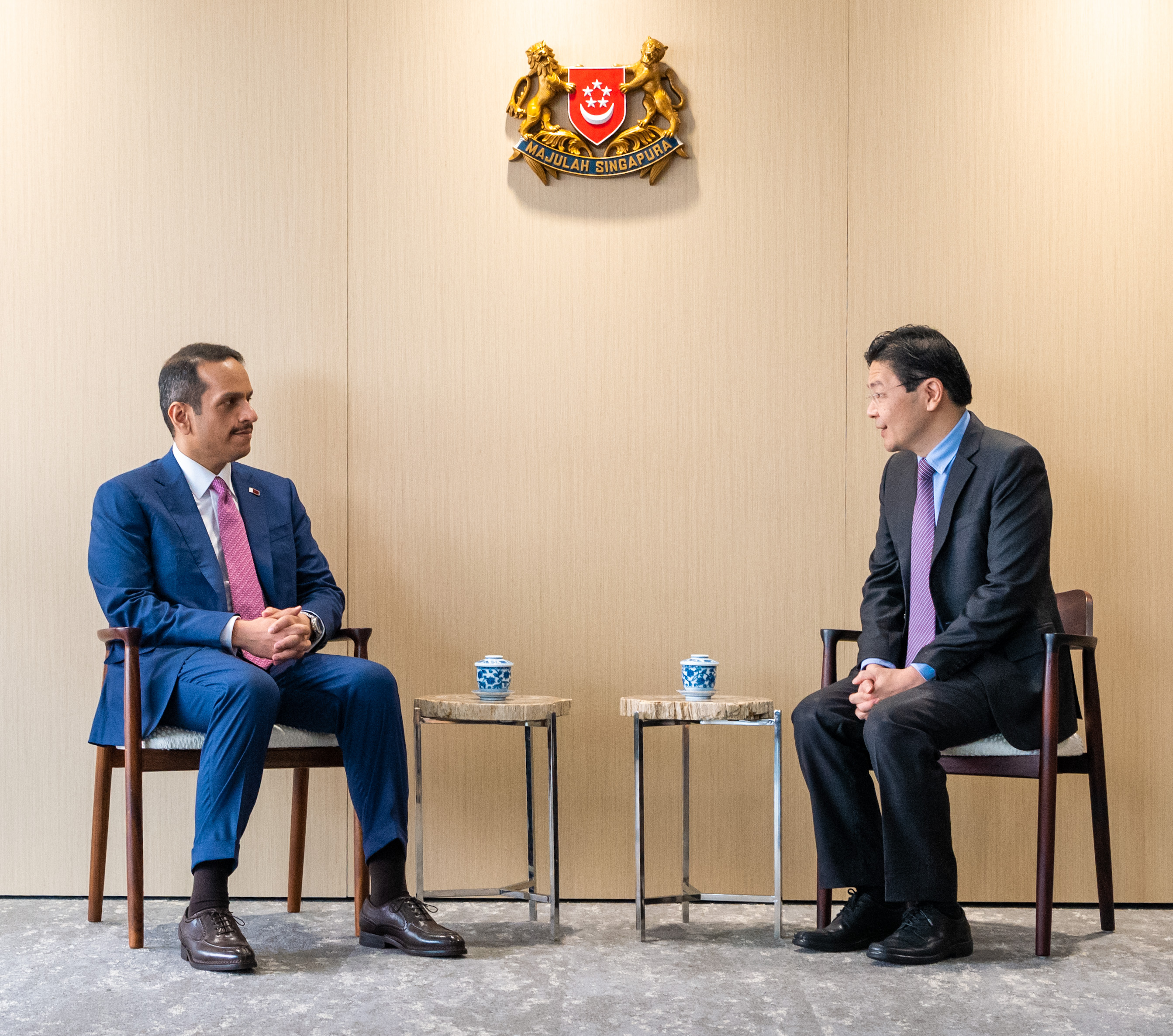 Deputy Prime Minister and Minister of Foreign Affairs Meets Deputy Prime Minister and Minister of Finance in Singapore
