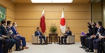 رئيس وزراء اليابان يستقبل نائب رئيس مجلس الوزراء وزير الخارجية