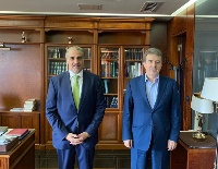 وزير حماية المواطن اليوناني يجتمع مع سفير دولة قطر