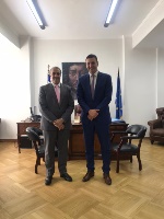 وزير الصحة اليوناني يجتمع مع سفير دولة قطر