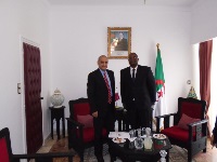 وزير السياحة الجزائري يجتمع مع سفير قطر 