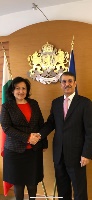 وزيرة الزراعة البلغارية تجتمع مع سفير قطر