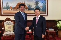 Lao Foreign Minister Meets Ambassador of the State of Qatar
