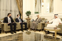 نائب رئيس مجلس الوزراء وزير الخارجية يجتمع مع وزير الخزانة الأمريكي