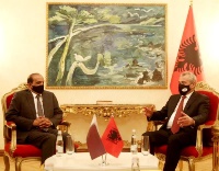 رئيس البرلمان الألباني يجتمع مع سفير دولة قطر