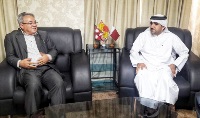 وزير الداخلية النيبالي يجتمع مع سفير قطر