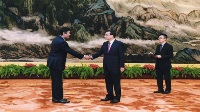 رئيس مجلس الدولة الصيني يستقبل سفير قطر