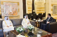 رئيس مجلس الوزراء اللبناني يجتمع مع سفير قطر