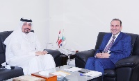وزير الزراعة اللبناني يجتمع مع سفير قطر