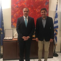 نائب وزير الثقافة والرياضة اليوناني يجتمع مع سفير دولة قطر