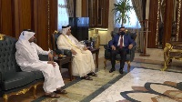 وزير الدفاع العراقي يجتمع مع سفير دولة قطر