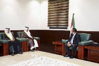 رئيس الوزراء السوداني يستقبل المبعوث الخاص لوزير الخارجية