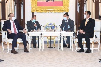 رئيس الوزراء التايلاندي يلتقي سفير دولة قطر