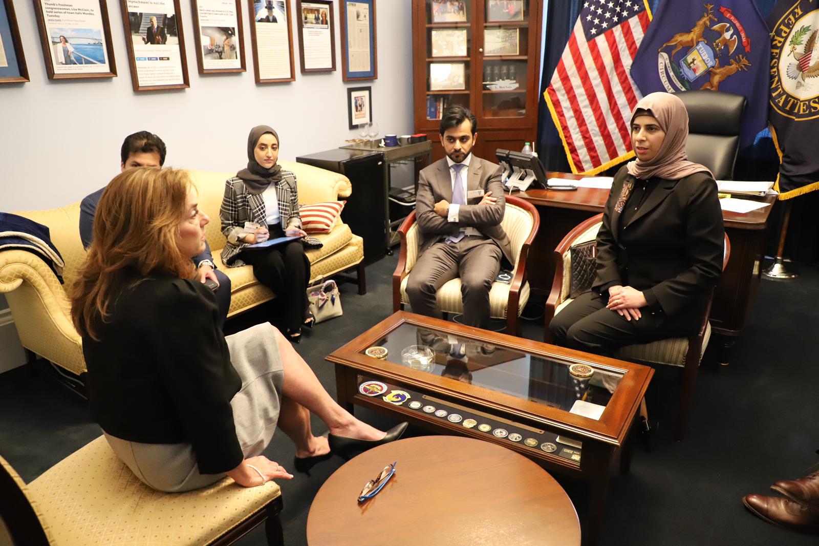 مساعد وزير الخارجية تجتمع مع عدد من أعضاء الكونغرس الأمريكي