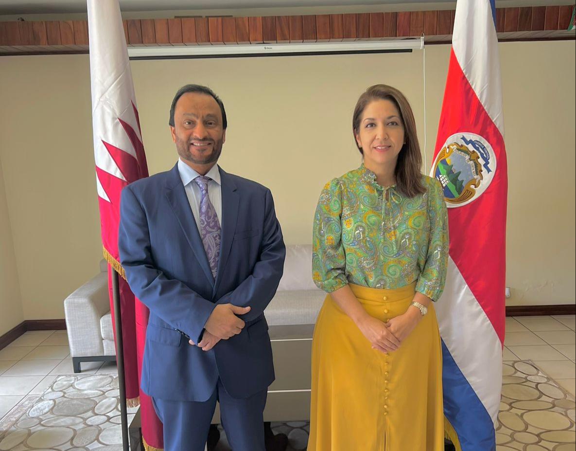 النائبة الثانية لرئيس كوستاريكا تجتمع مع سفير دولة قطر 