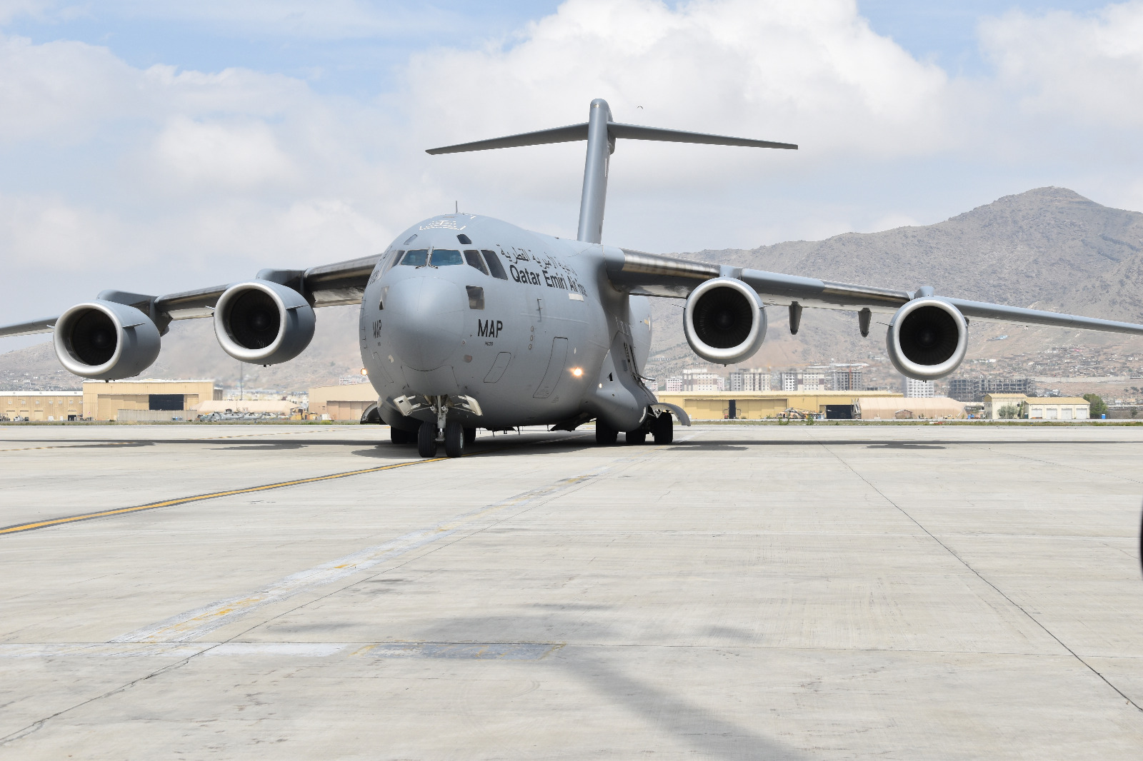 Qatari Plane Carrying Humanitarian Aid Arrives in Afghanistan