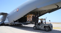 وصول طائرة قطرية تحمل مواد غذائية وإجلاء مجموعة جديدة من السودان