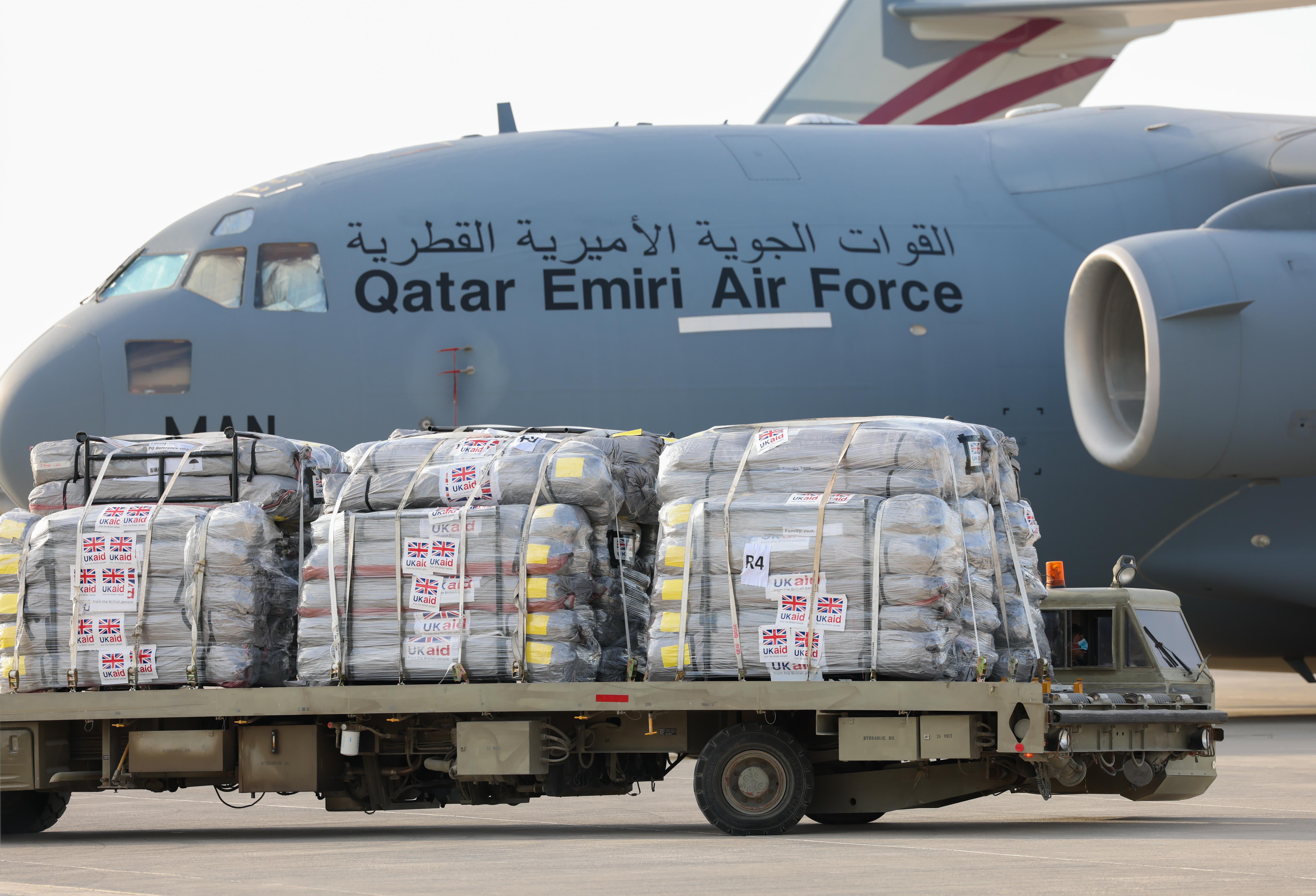 Qatar, UK Send First Joint Humanitarian Aid Shipment to Gaza