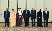 رئيس مجلس الوزراء وزير الخارجية يشارك في اجتماع لوزراء خارجية 6 دول عربية مع وزير الخارجية الأمريكي