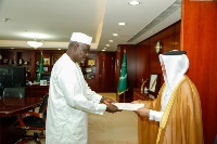 رئيس مفوضية الاتحاد الإفريقي يتسلم أوراق اعتماد سفير دولة قطر