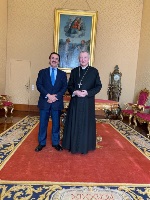 أمين سر دولة الفاتيكان يستقبل سفير دولة قطر