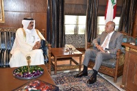 رئيس مجلس النواب اللبناني يجتمع مع سفير قطر