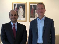 سفير دولة قطر يجتمع مع مسؤول ألماني