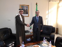وزير الاتصال الجزائري يجتمع مع سفير قطر 