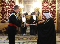 ملك إسبانيا يتسلّم أوراق اعتماد سفير دولة قطر