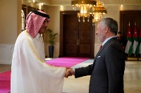ملك الأردن يتسلم أوراق اعتماد سفير قطر