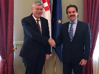 نائب رئيس البرلمان الكرواتي يجتمع مع سفير دولة قطر