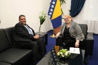 نائبة رئيس مجلس الوزراء وزيرة خارجية البوسنة والهرسك تجتمع مع سفير قطر