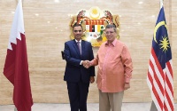 Malaysian Minister of Foreign Affairs Meets Qatari Ambassador