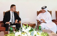 وزير الدولة للشؤون الخارجية يجتمع مع وزير الخارجية والتجارة الهنغاري