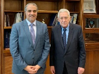 وزير الملاحة وسياسة الجزر اليوناني يجتمع مع سفير دولة قطر