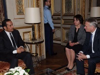 Foreign Minister Meets French Counterpart